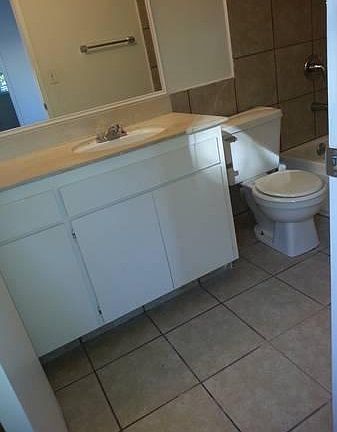 3rd image of 79 Cassia Dr