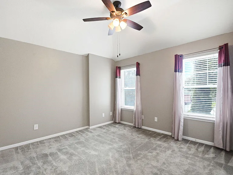 2718 Honeysuckle Walk — Photo 34