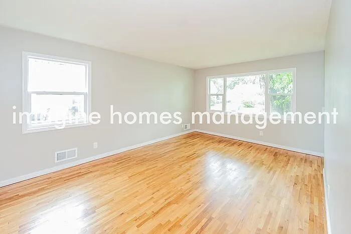3 bed, 2.0 bath, 1262 sqft, $2,595 — Photo 4