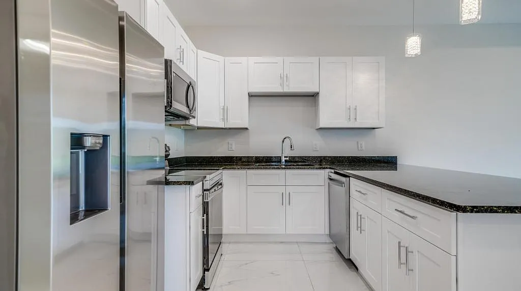 4864 Golfview Blvd — Photo 4