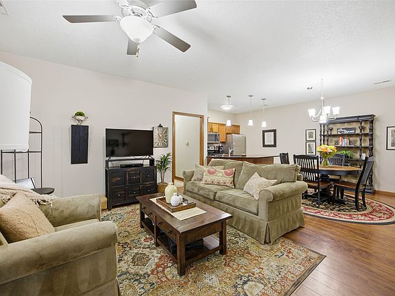 3rd image of 2602 NE Oak Dr Unit 5