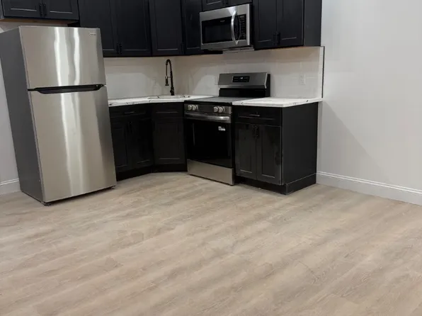 36 S Redfield St, Philadelphia, PA 19139