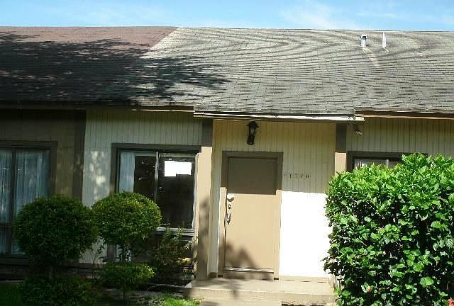 1st image of 21120 NE 5th Ct