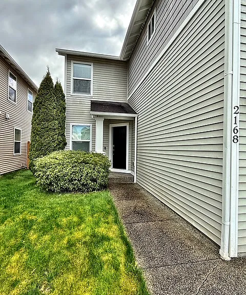 2168 SW Warbler Way — Photo 2