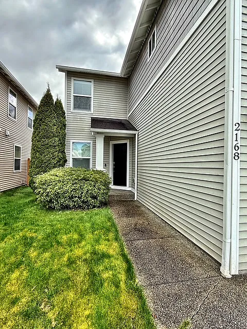 Building Photo - 2168 SW Warbler Way