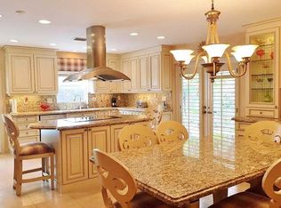 88 Juniper Rd, Hollywood, FL 33021