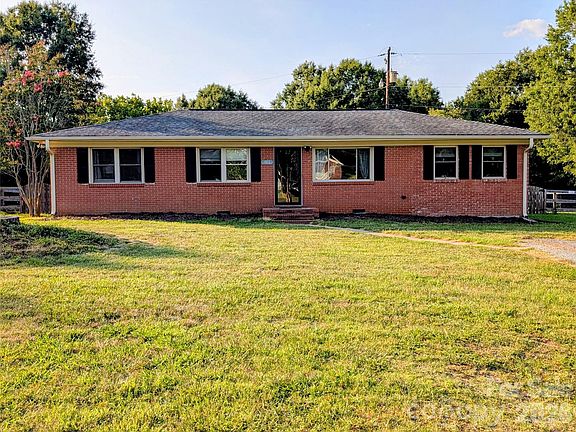 3rd image of 1812 Ruben Rd