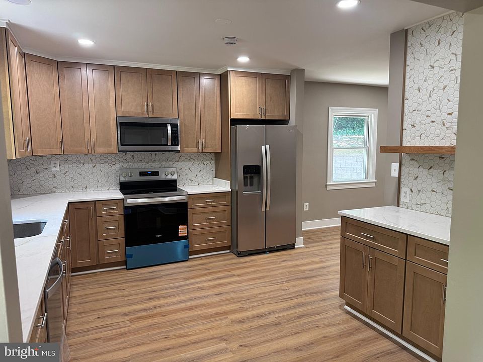 1st image of 373 Bowman Rd