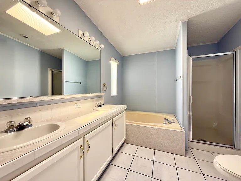 827 Sun Glow St — Photo 18