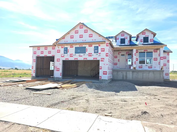 5585 W 9250 N #9, Tremonton, UT 84337