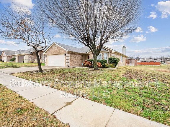 3rd image of 2225 Wakecrest Dr