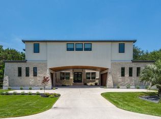 835 Sunfish St, Lakeway, TX 78734