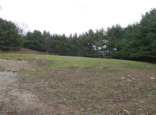 2367 Chase Rd SE, Carrollton, OH 44615