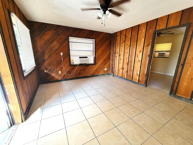 305 S Ocean Dr #3 — Photo 6