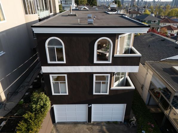 4863 Cambridge St, Burnaby, BC V5C 1H9