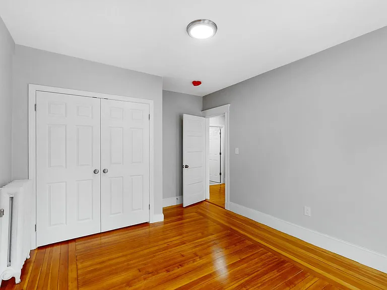 8 Brastow Ave #3L — Photo 7