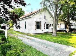 1509 W Monroe St, Herrin, IL 62948