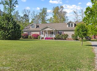 345 Knollwood Dr, Hampstead, NC 28443