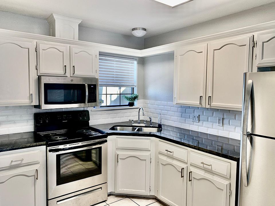 1st image of 3505 Amando St #2