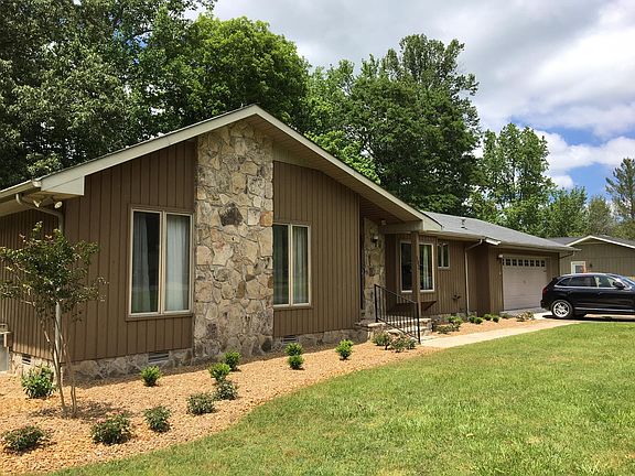 2nd image of 102 Quail Ct