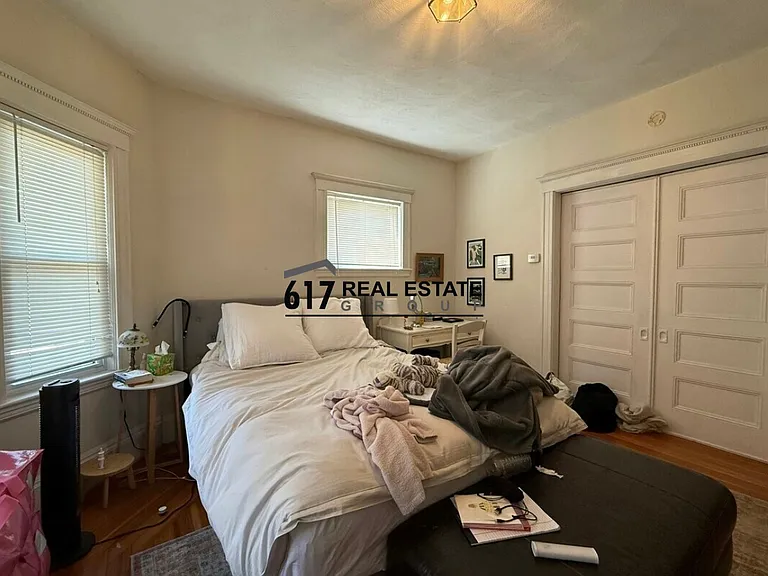 10 Dickson St — Photo 11