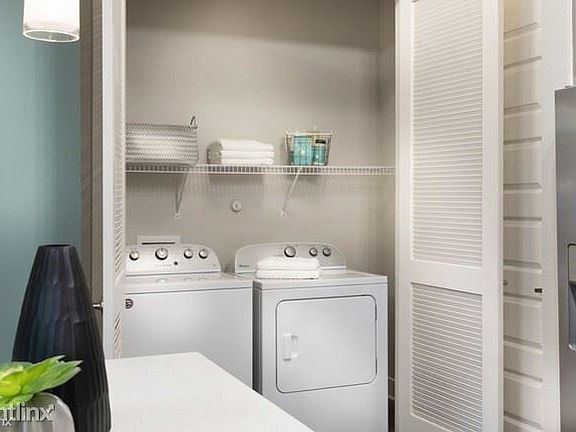 1-br-1-bath-apartment---1976-w-dallas-st-141-houston-tx-buil
