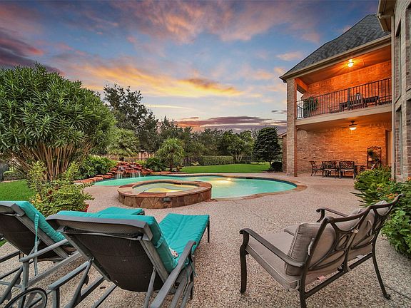 3rd image of 5803 Evening Oaks Ln