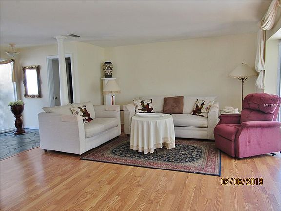 5th image of 1411 Hagen Ave