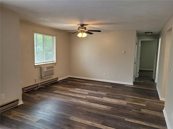 4th image of 120 E Church St Unit 5
