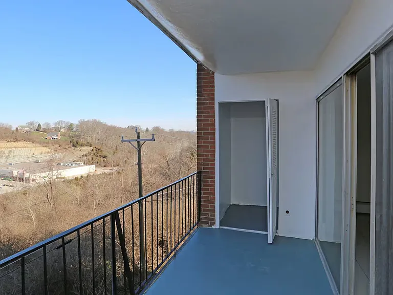 5458 Beechmont Ave #212 — Photo 9