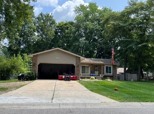 5125 Woodstock Dr, Swartz Creek, MI 48473
