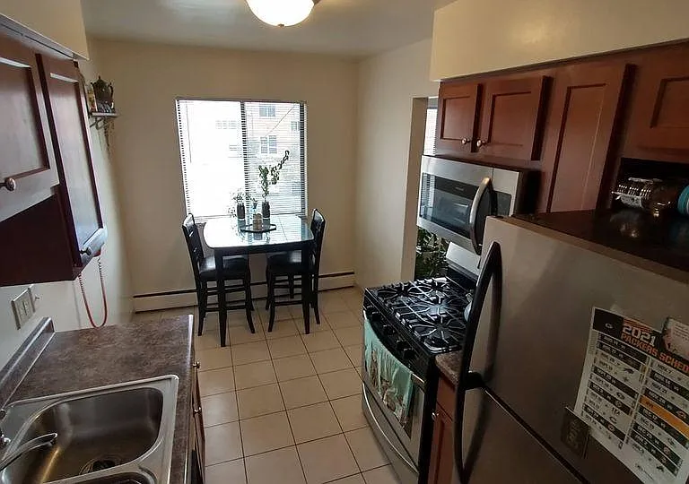 1835 Ulysses St NE #7 — Photo 11