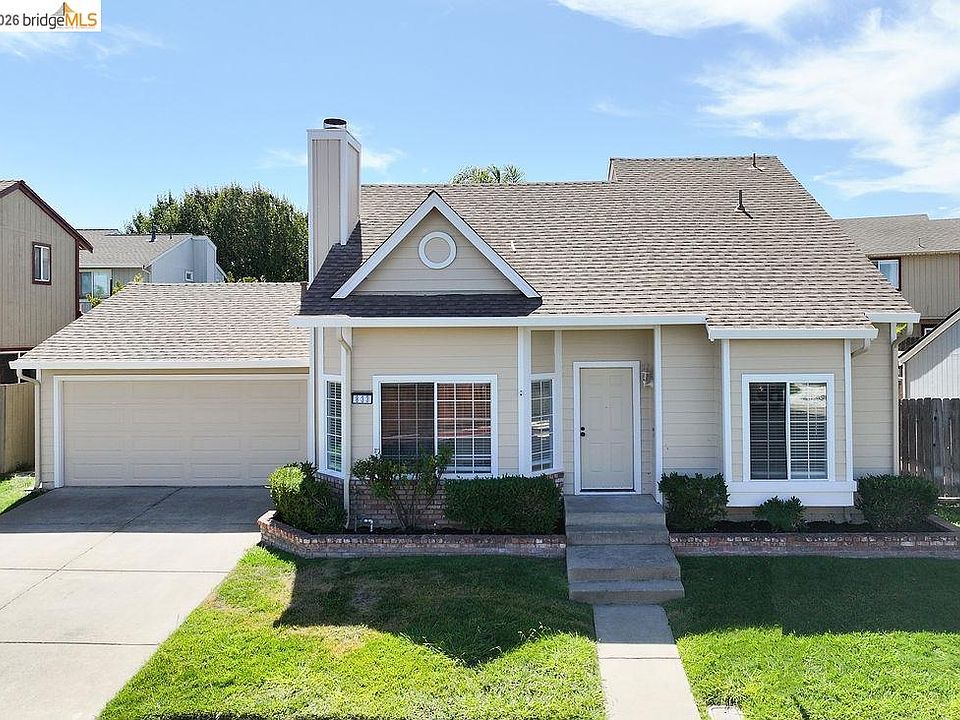 1st image of 833 Oakwood Way
