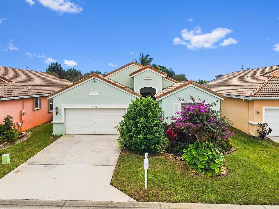1st image of 9520 Lago Drive