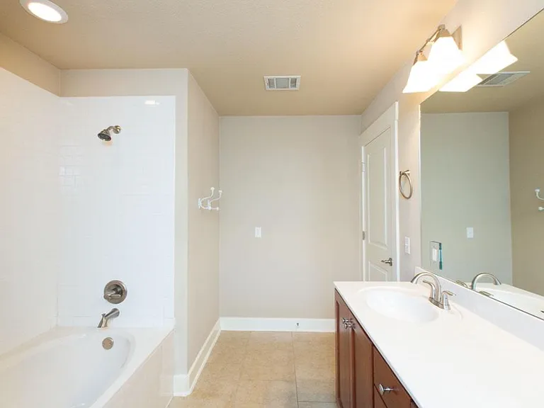 1601 Miriam Ave #301 — Photo 20