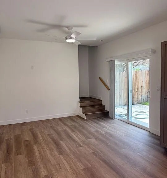 6626 Woodlake Ave — Photo 3