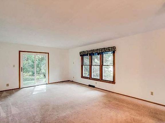 5th image of 4224 W Parkland Ave