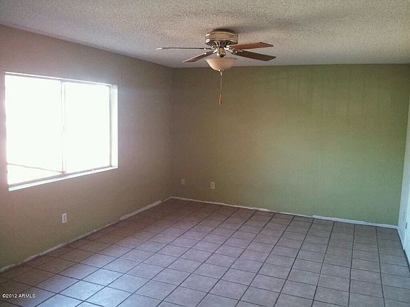 4th image of 10725 W Campbell Ave