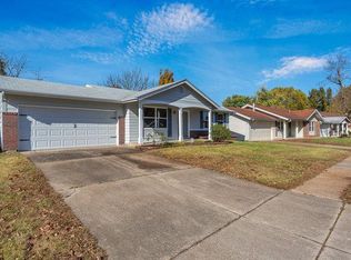 4021 Hounds Hill Dr, Florissant, MO