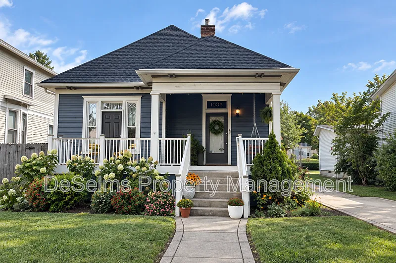 1035 Sharpe Ave