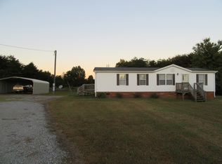 1382 Emery Rd, Chatham, VA 24531