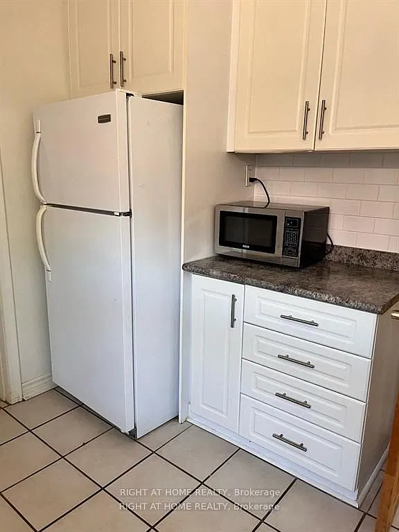 3 bed, $2,480 — Photo 3