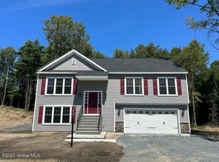 30 Oregon Ave, Rensselaer, NY 12144