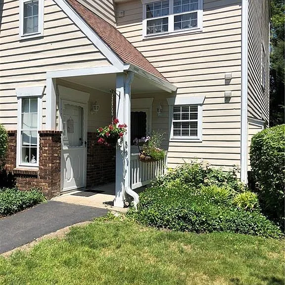 20 Janet Cir #20K — Photo 17