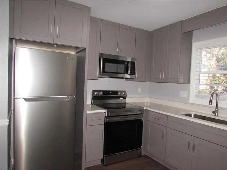 1716 Twin Brooks Dr — Photo 9