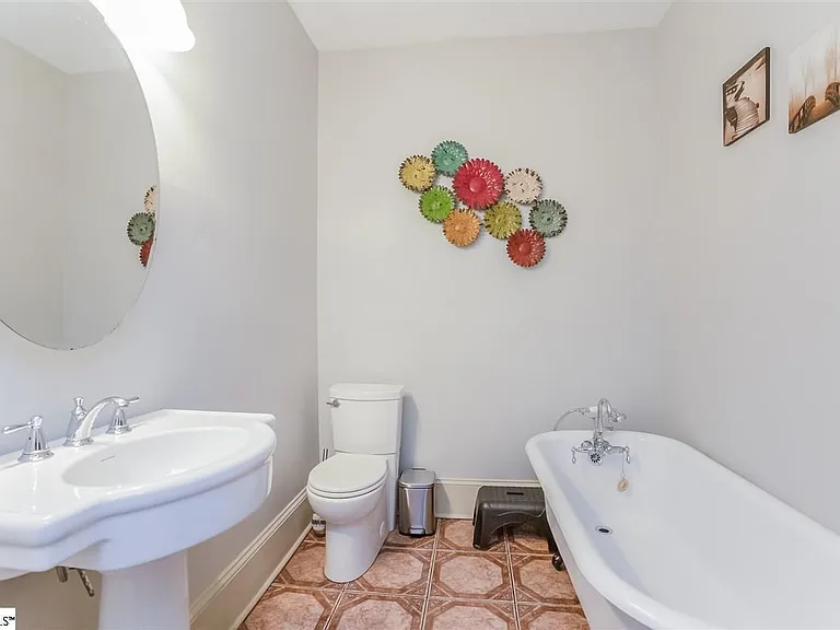 19 David St — Photo 18