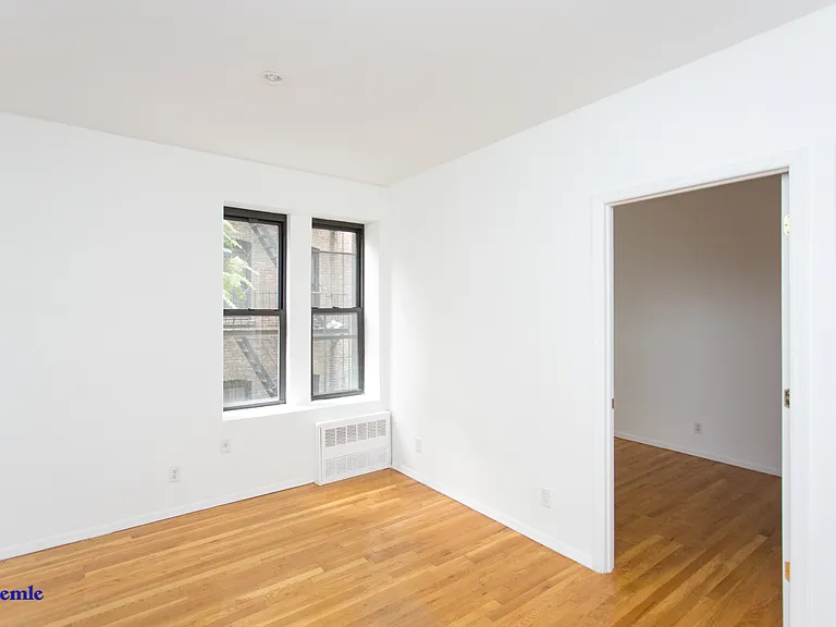 141 E 26th St #2E — Photo 3