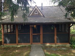 119 Center St, Laughlintown, PA 15655