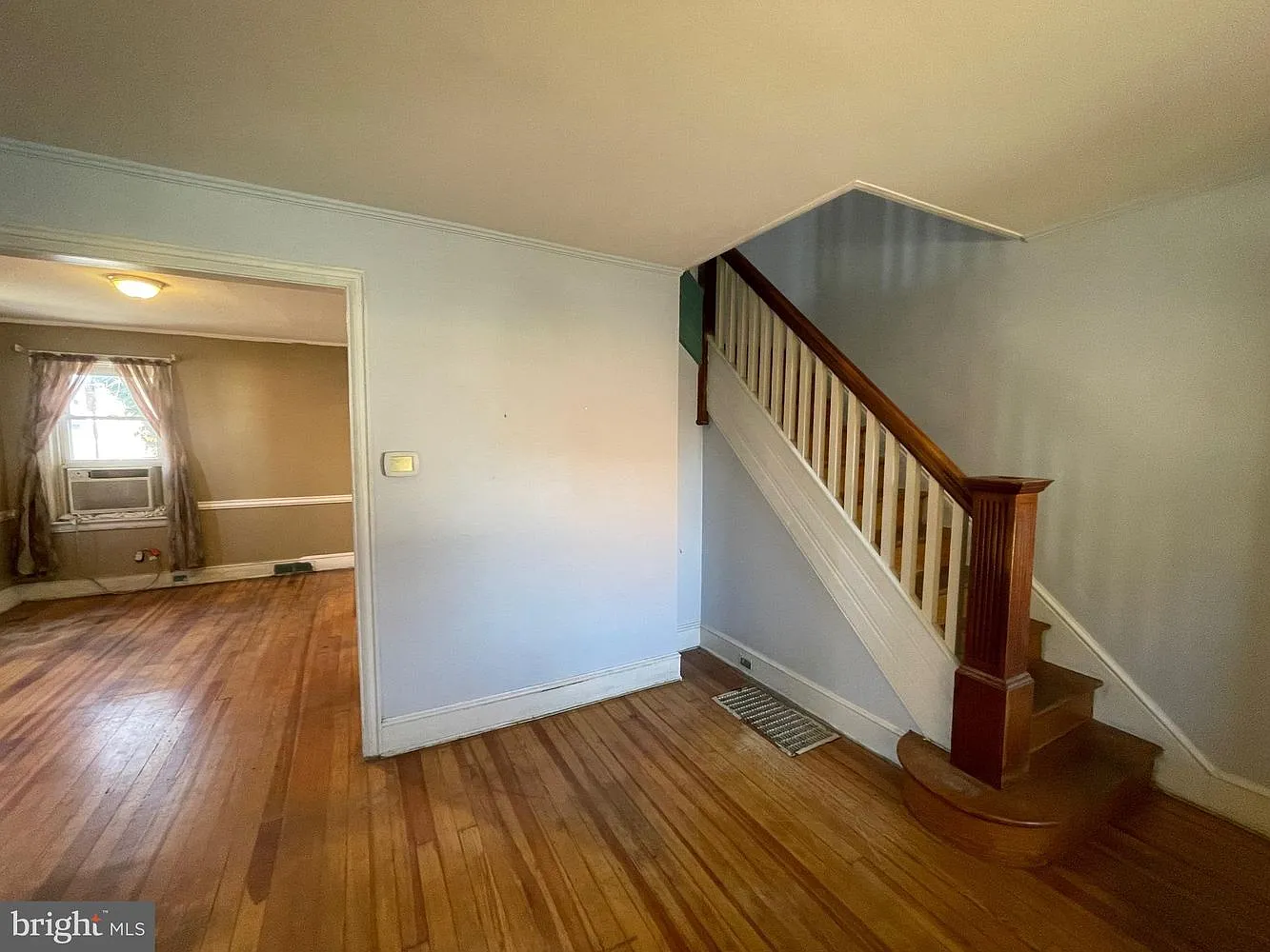 3 bed, 1200 sqft, $2,750 — Photo 3