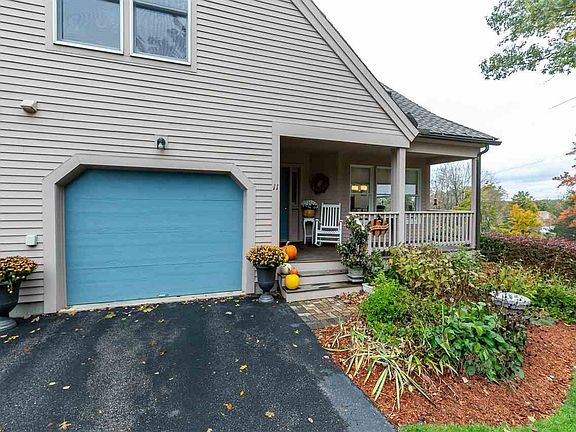 3rd image of 11 Green Heron Ln